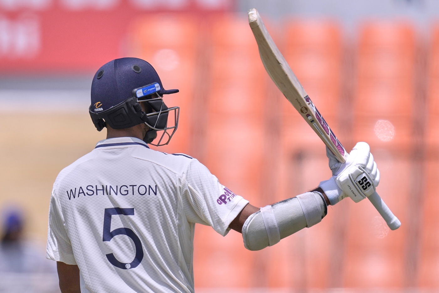 Suthar strikes in first over on debut after India declare on 564