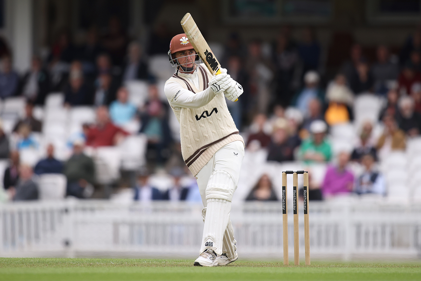 Lawrence's latest hundred not enough for Surrey win - or England call-up