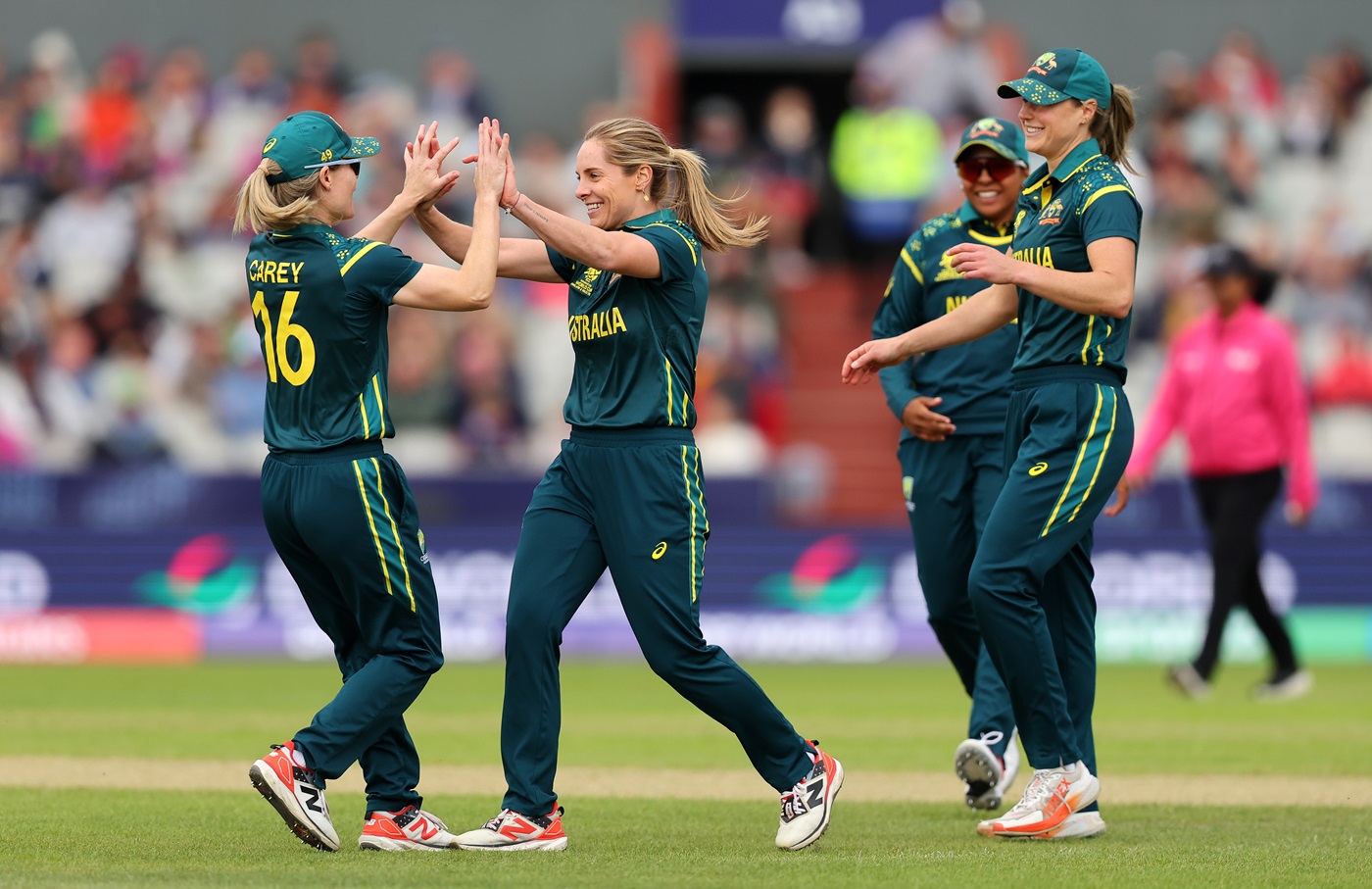 Licthfield, spinners hand Australia big win over South Africa