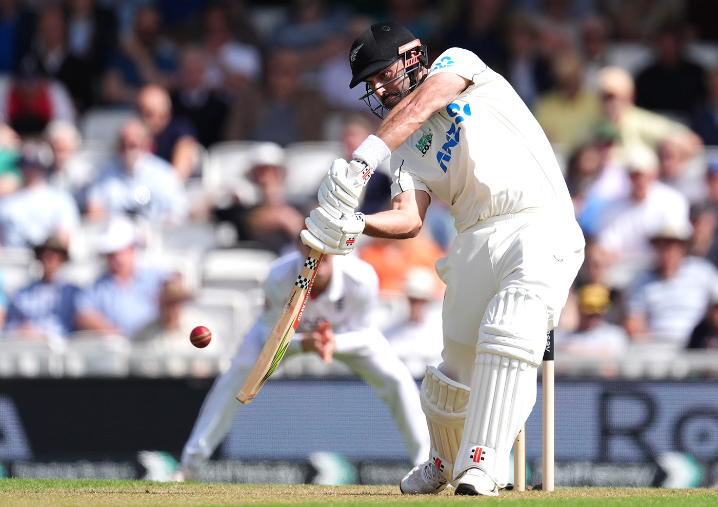 Mitchell fifty guides New Zealand's lead past 400