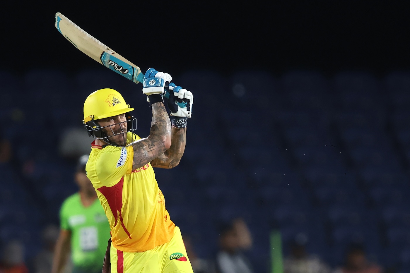 Du Plessis 113* trumps Seifert 104 as TSK begin season with big win