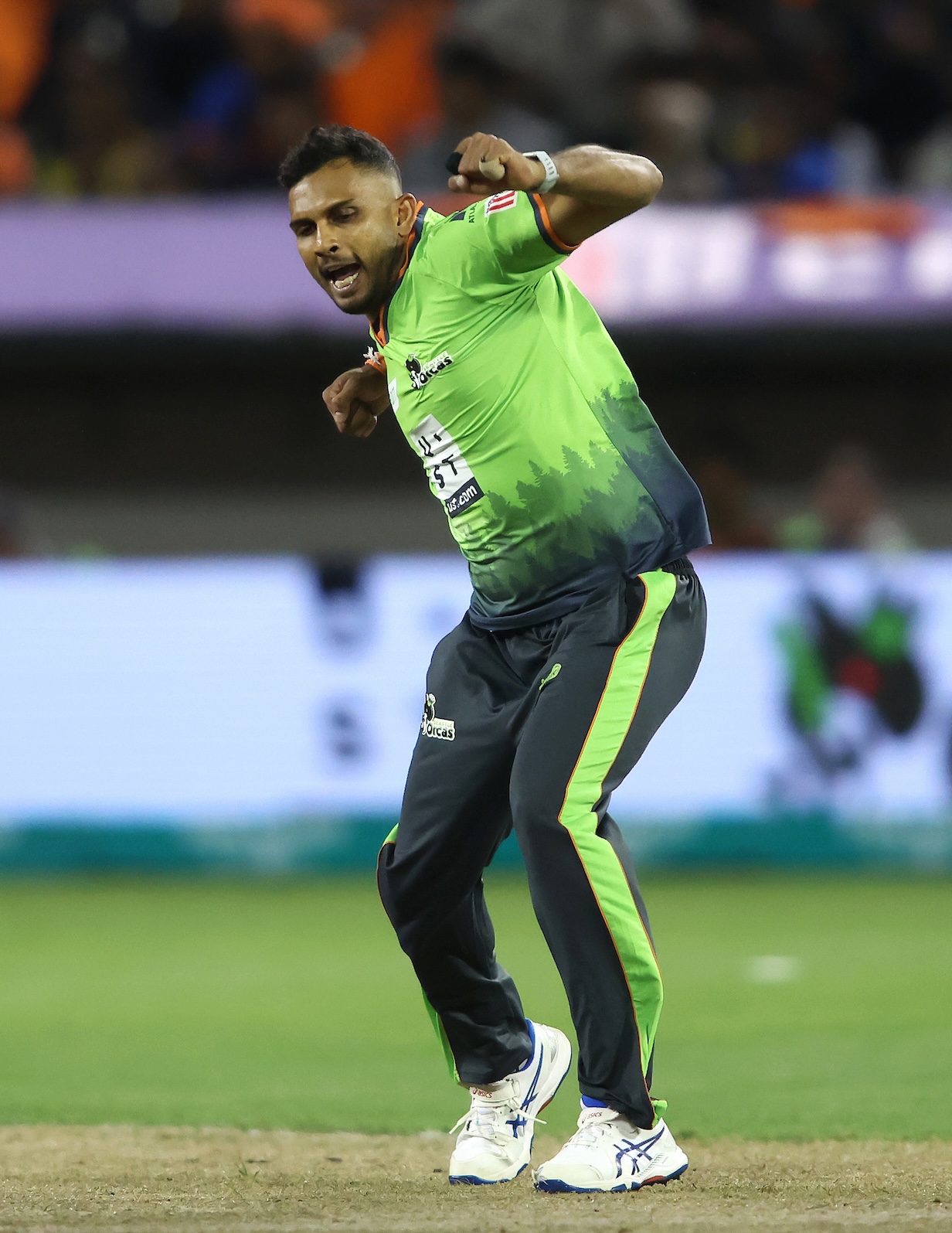 Shanaka's four in four balls seals low-scoring tussle for Seattle Orcas