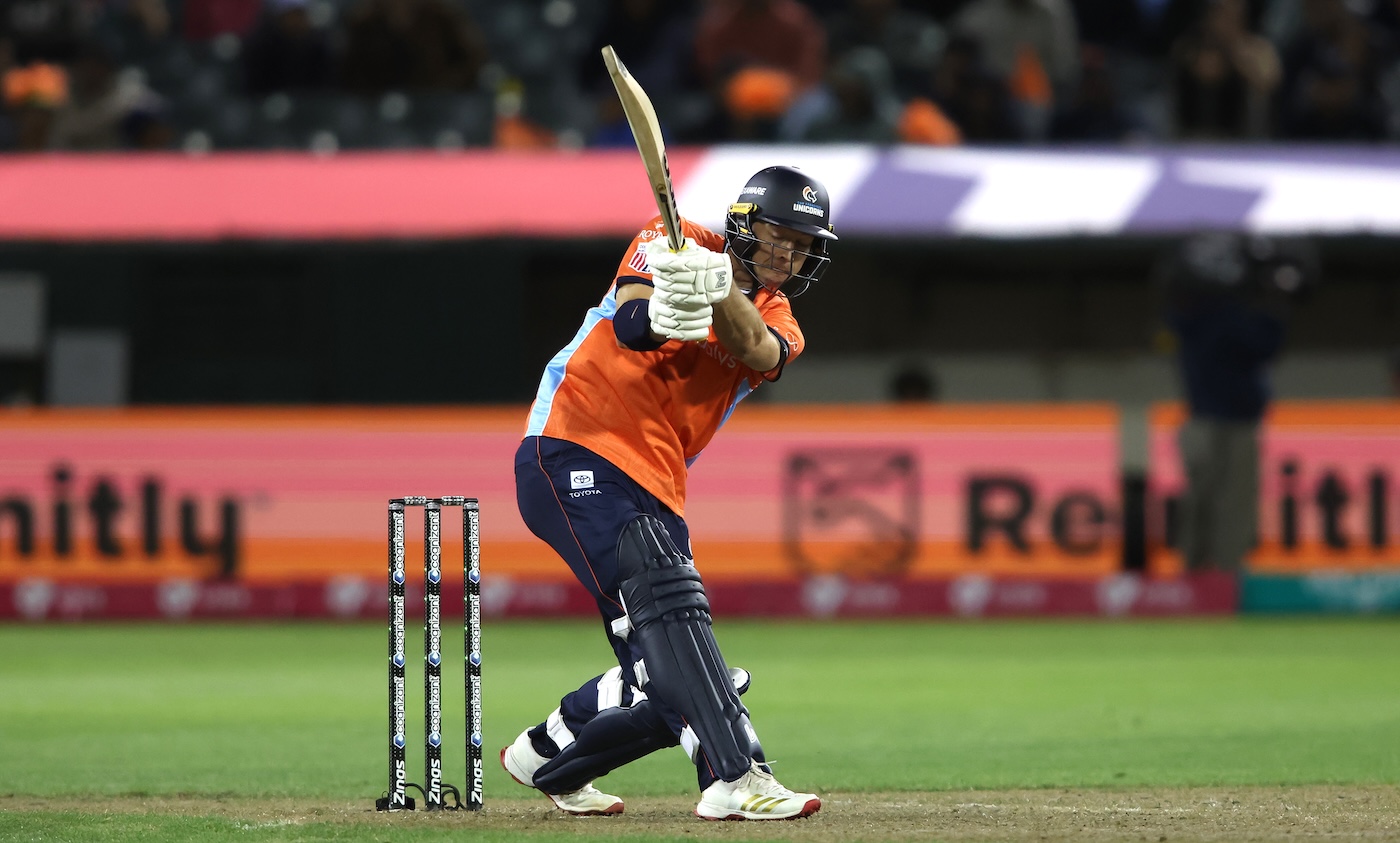Couch and Pretorius take Unicorns past Orcas in scrappy, see-saw contest
