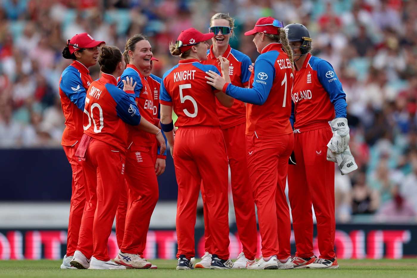 Can Lord's memories inspire England to bring down mighty Australia?