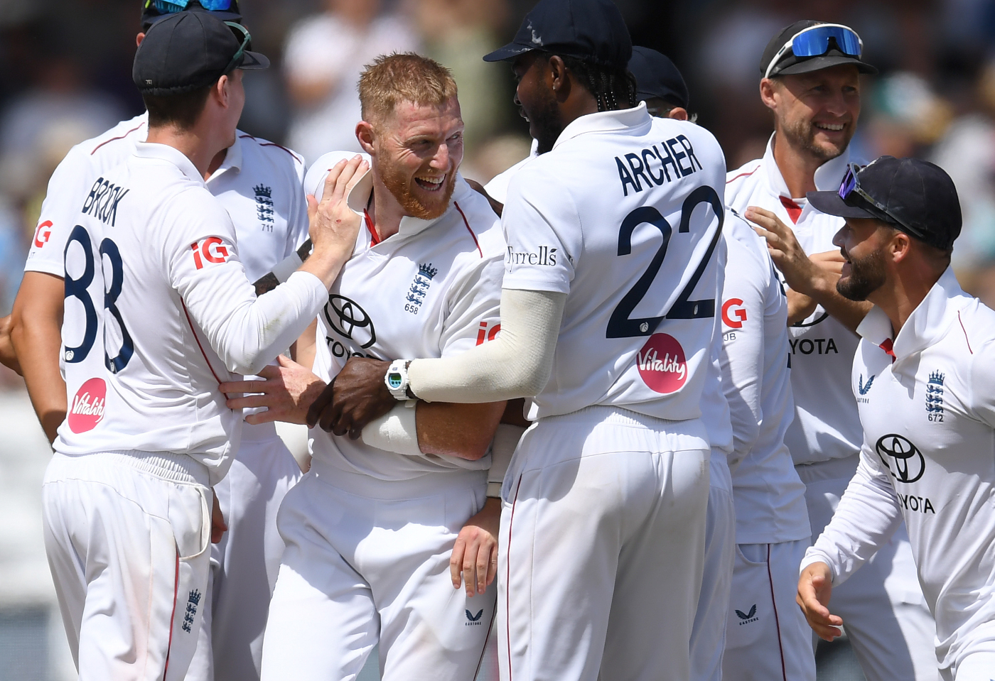 England hit back as Stokes' retirement fires four-wicket session