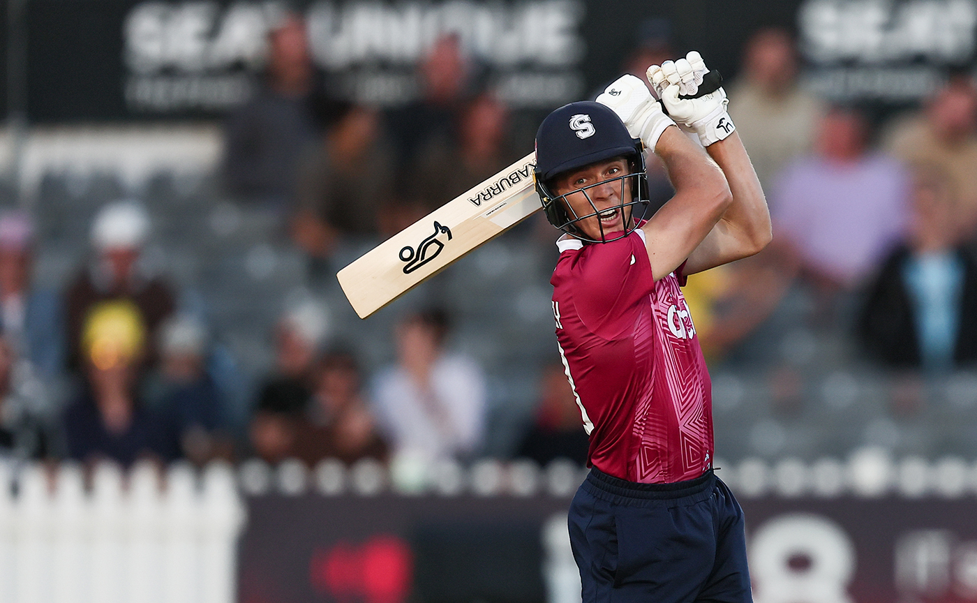 Willey, McSweeney lead romp as Northants overwhelm Gloucestershire