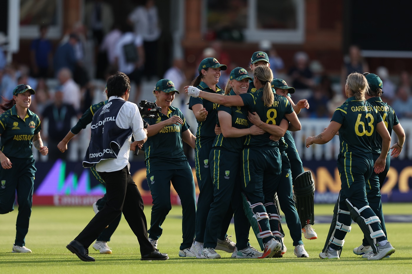 Australia in seventh heaven as Mooney, Litchfield seal T20 WC in style