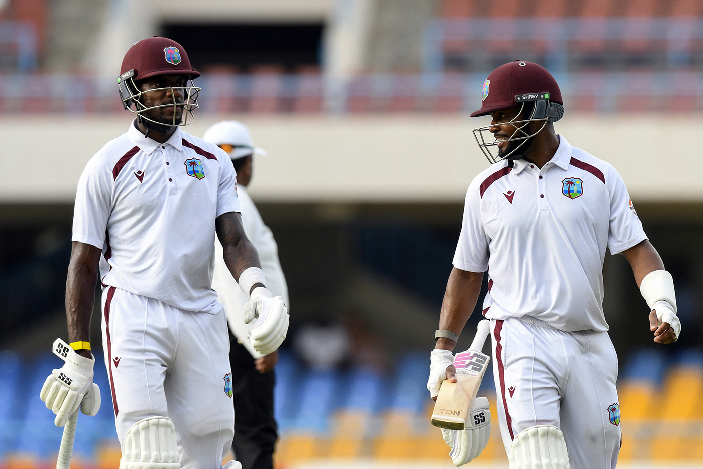 Hope, Greaves stand tall after Jayasuriya double-strike