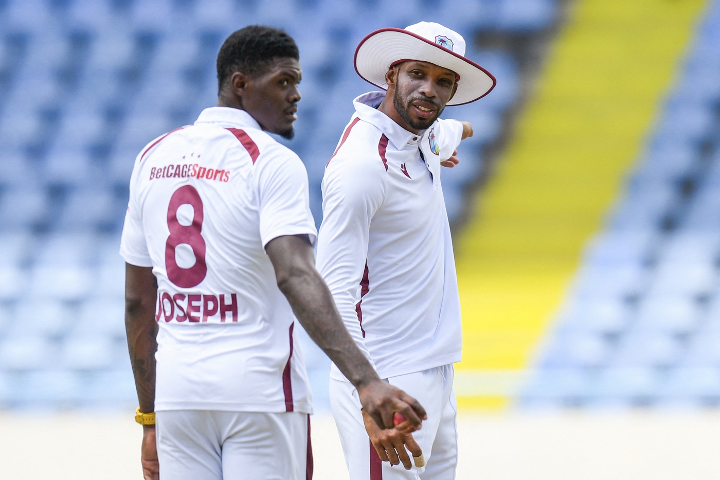 King, Campbell start 302 chase patiently as game heads towards draw