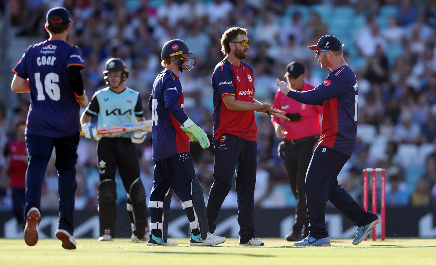 Essex ride Critchley, Pepper efforts into Blast quarter-finals