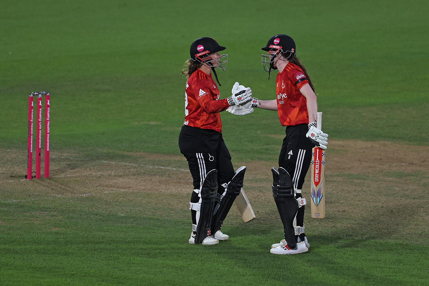 Tammy Beaumont, Sarah Bryce burn through run chase as The Blaze triumph