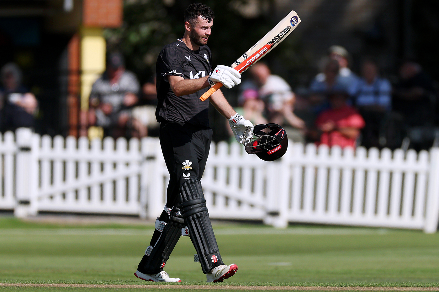 Sibley ton, Burns 89 lay Surrey foundations for victory