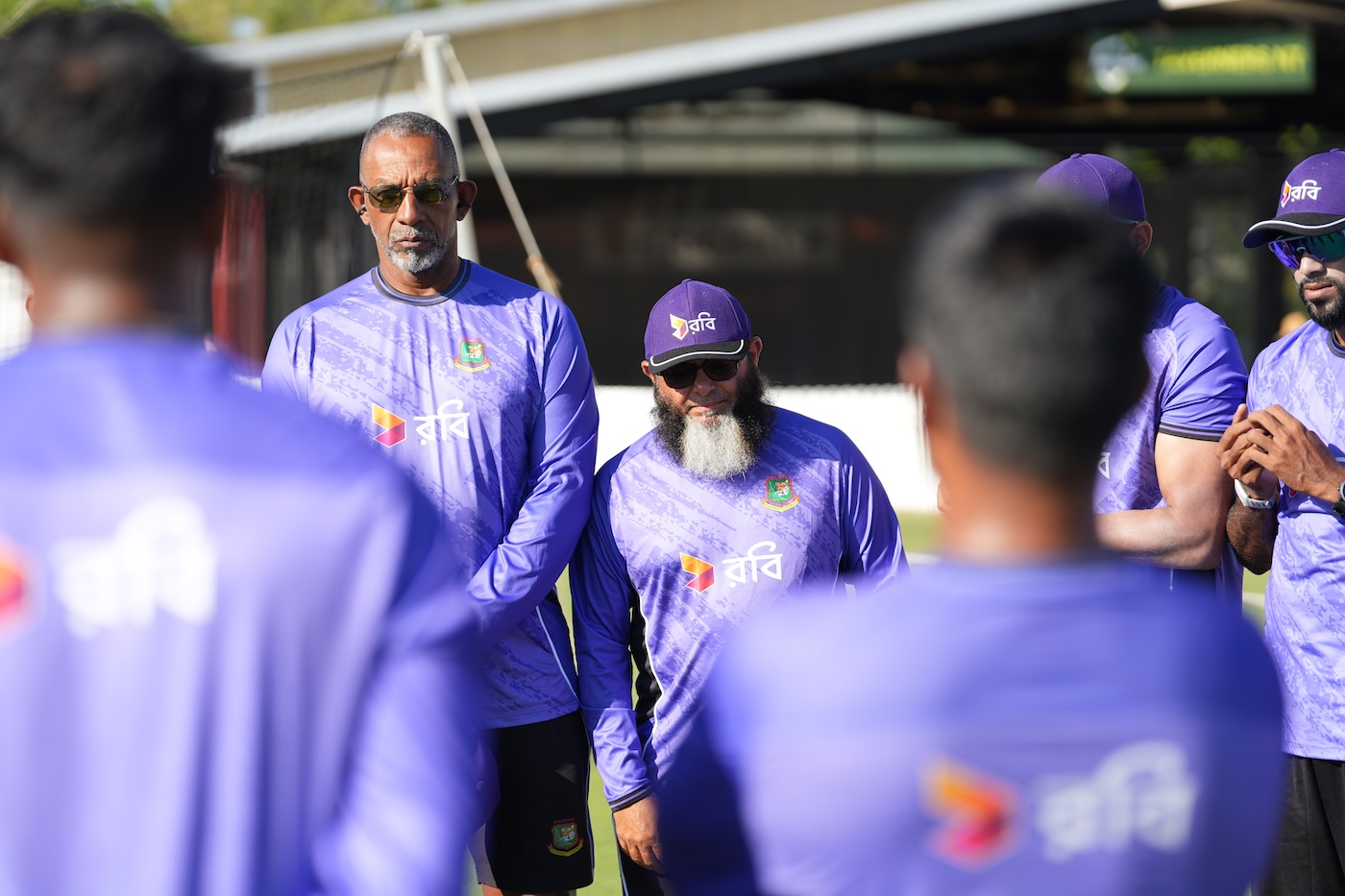 'It wasn't nice' - worries increase for Simmons after tour-game collapse