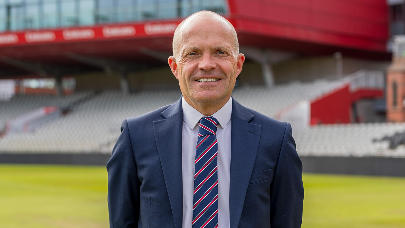 Administrative Shake-up in English County Cricket as Kenyon Exits Nottinghamshire for Lancashire