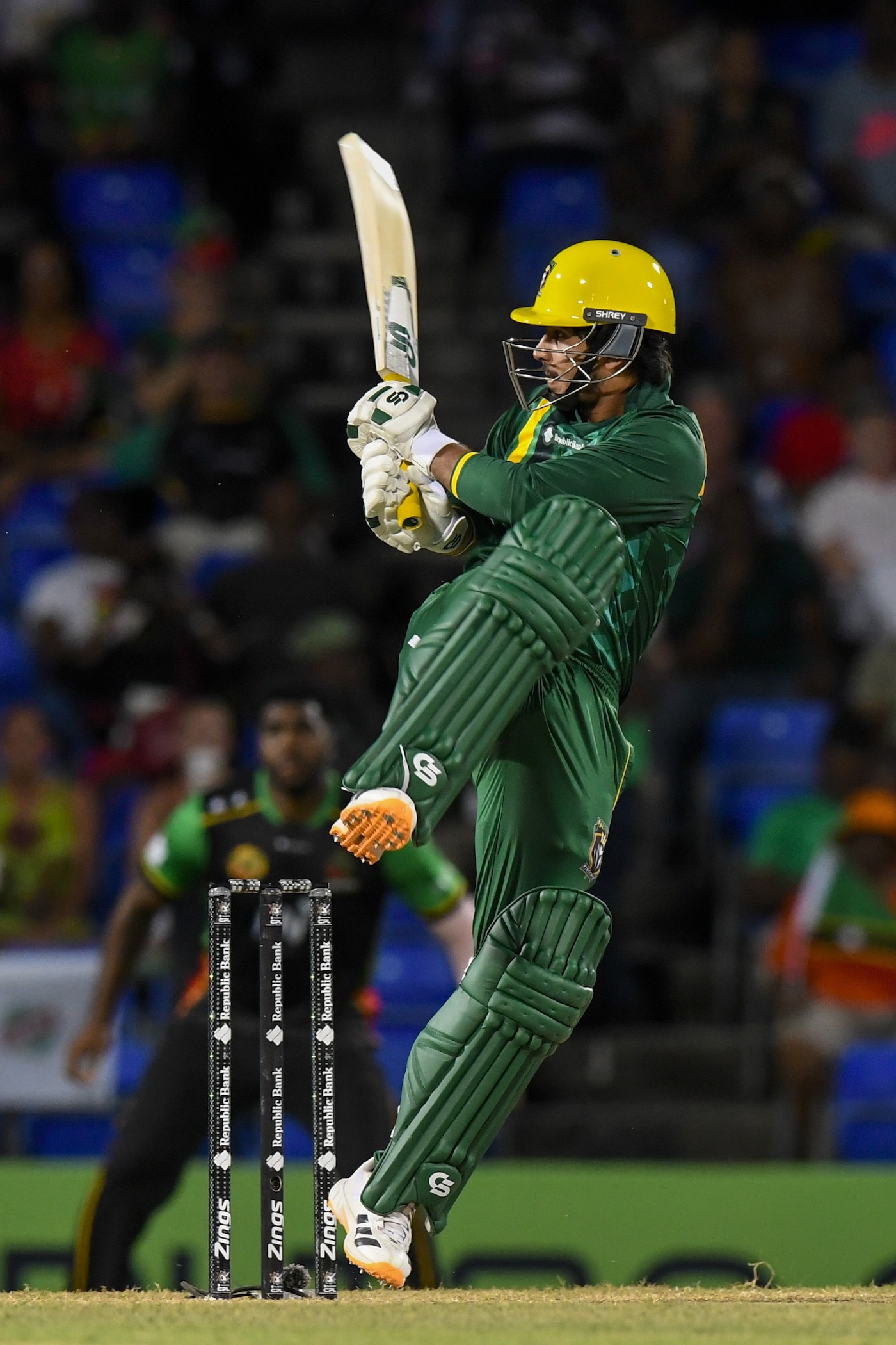 Razaullah's heroics delay Saim Ayub's CPL return by a day