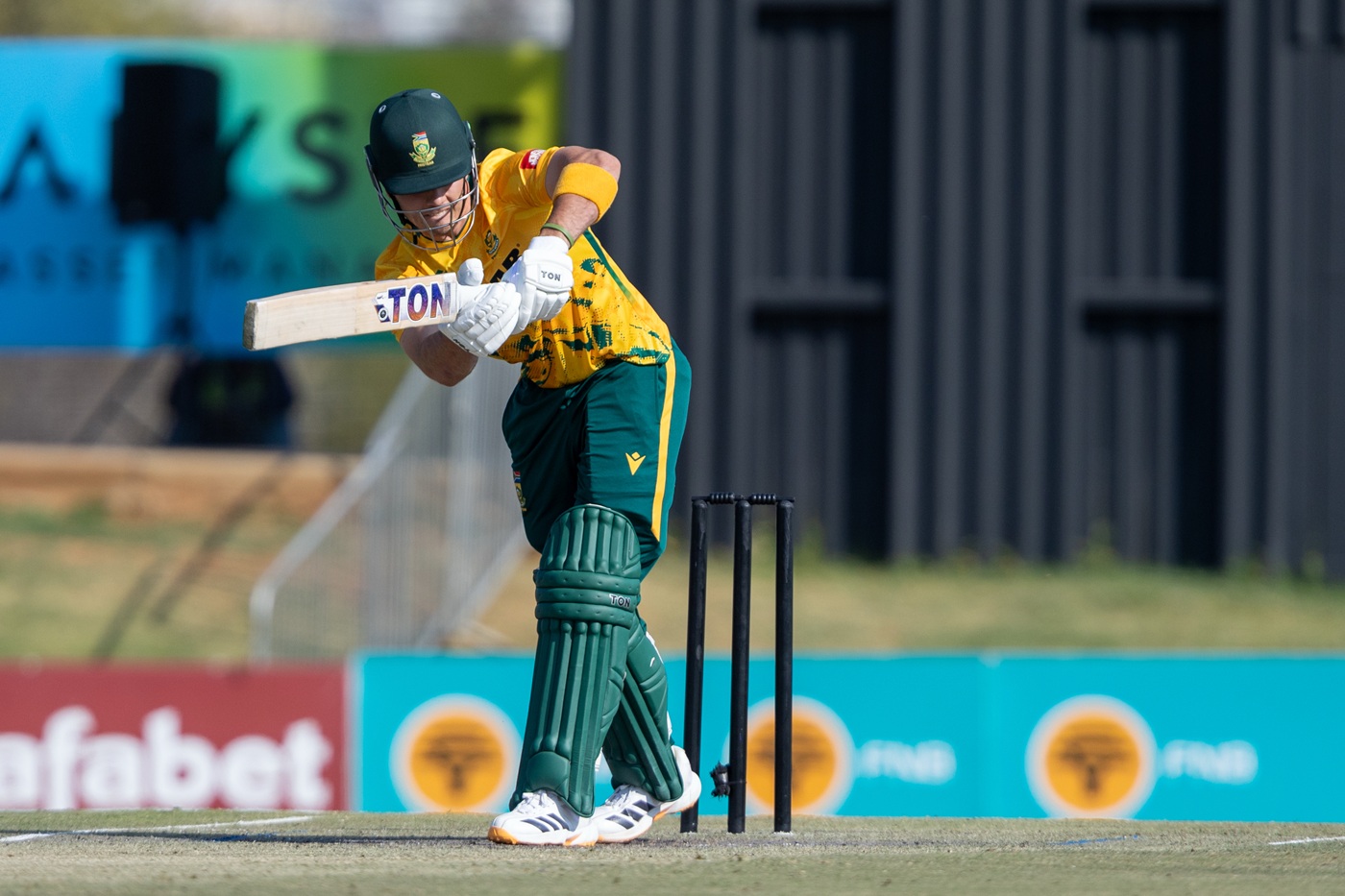 Brevis, Duan Jansen lead South Africa's rout of Zimbabwe