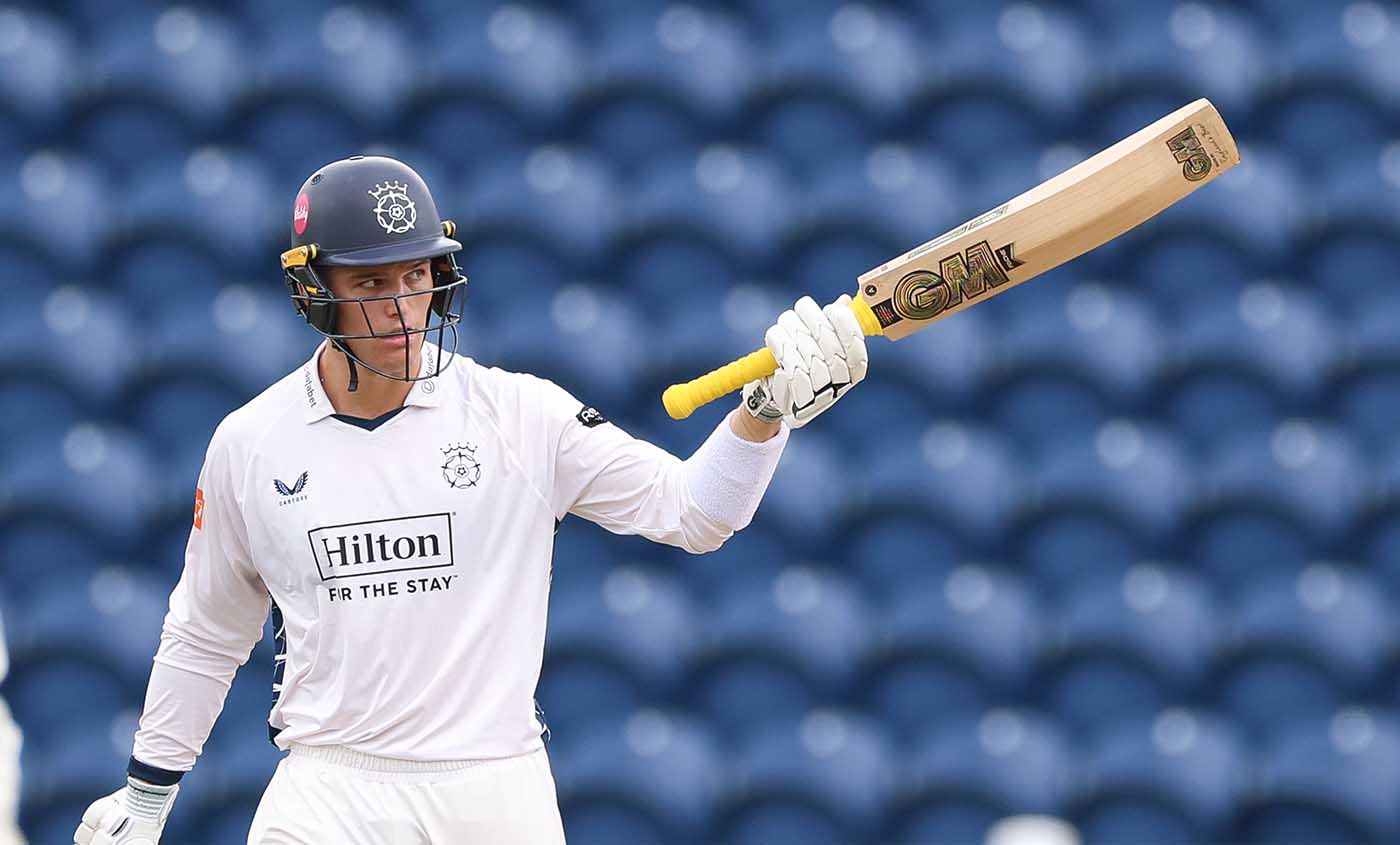 Toby Albert fifty fails to ease Hampshire frustration