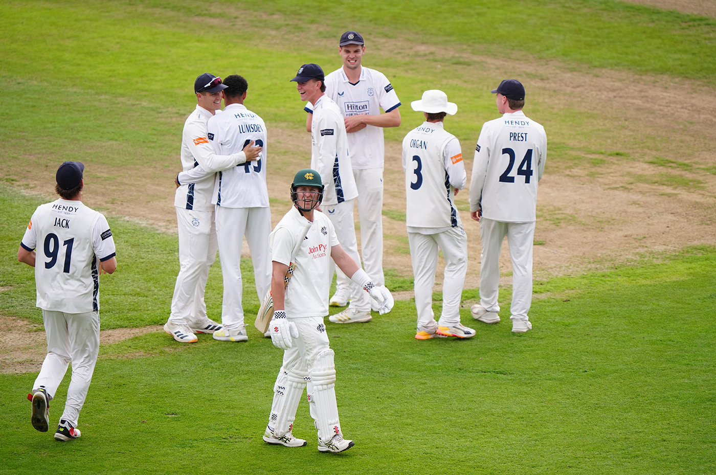 Nottinghamshire strike back after Lumsden's five on 19-wicket day