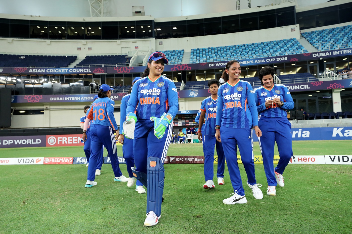 India bat and bring in Kamalini for Rawal; Gunaratne back for Sri Lanka