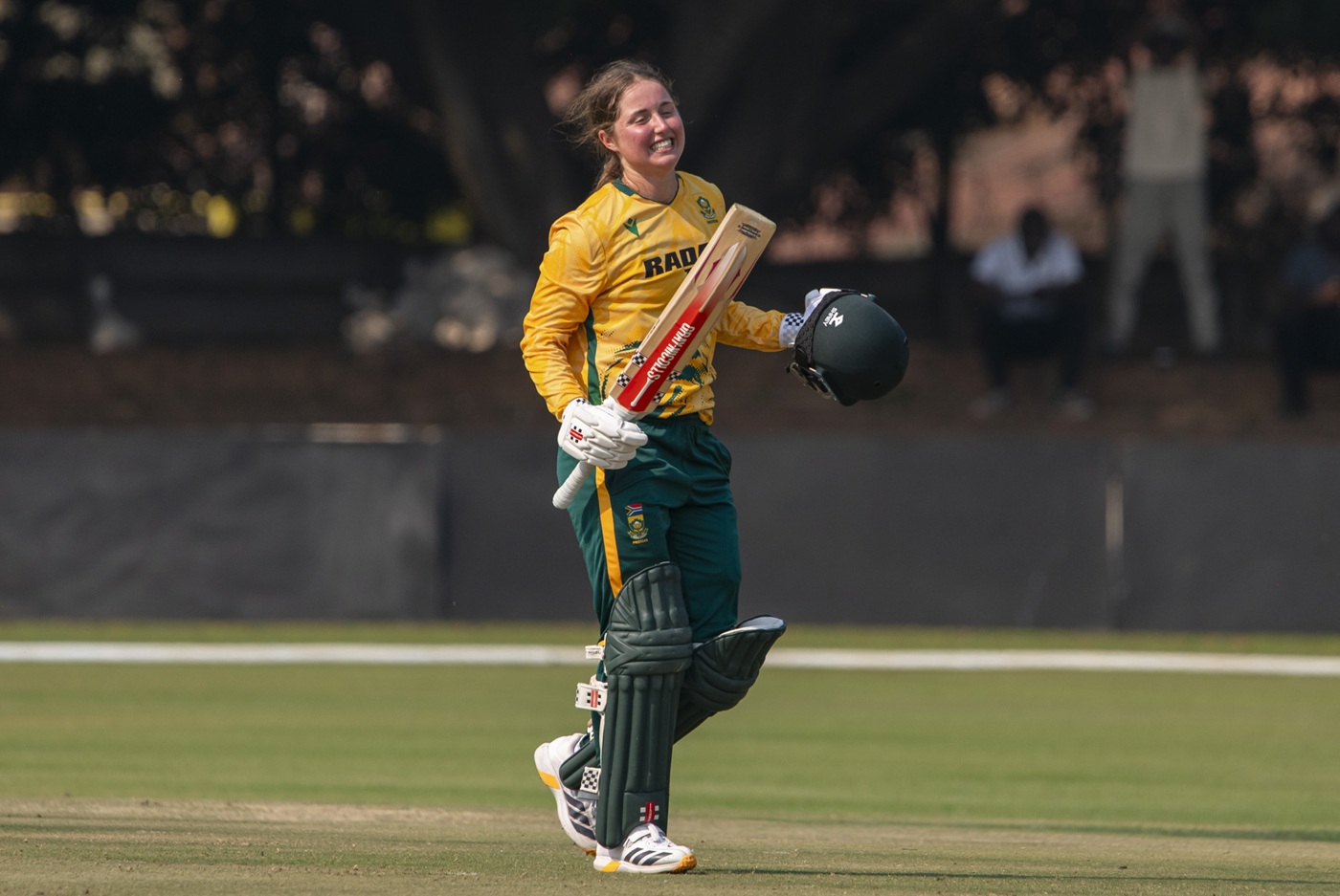 Miane Smit's maiden T20I century puts South Africa 4-0 up