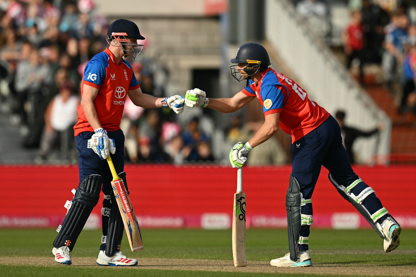 Jos Buttler ransacks small chase as England cruise to 3-0 series sweep