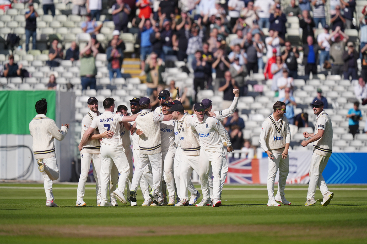 Bamber, Woakes seal County Championship glory for Warwickshire