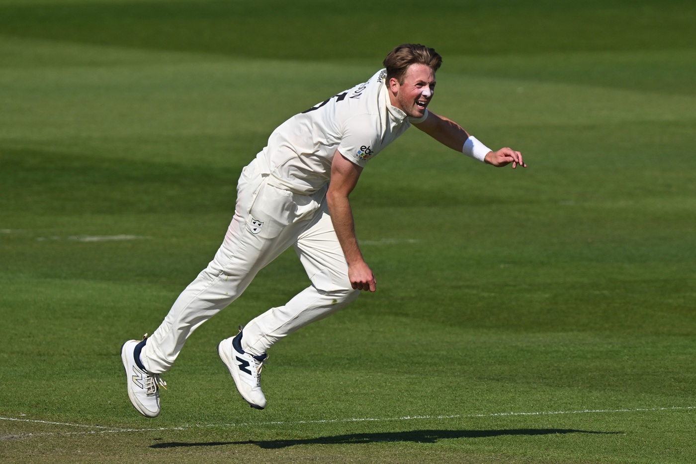 Ben Allison's 11-wicket match haul seals Derbyshire demolition