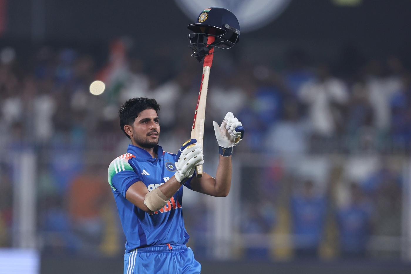 Gill 223 sets up record chase for India