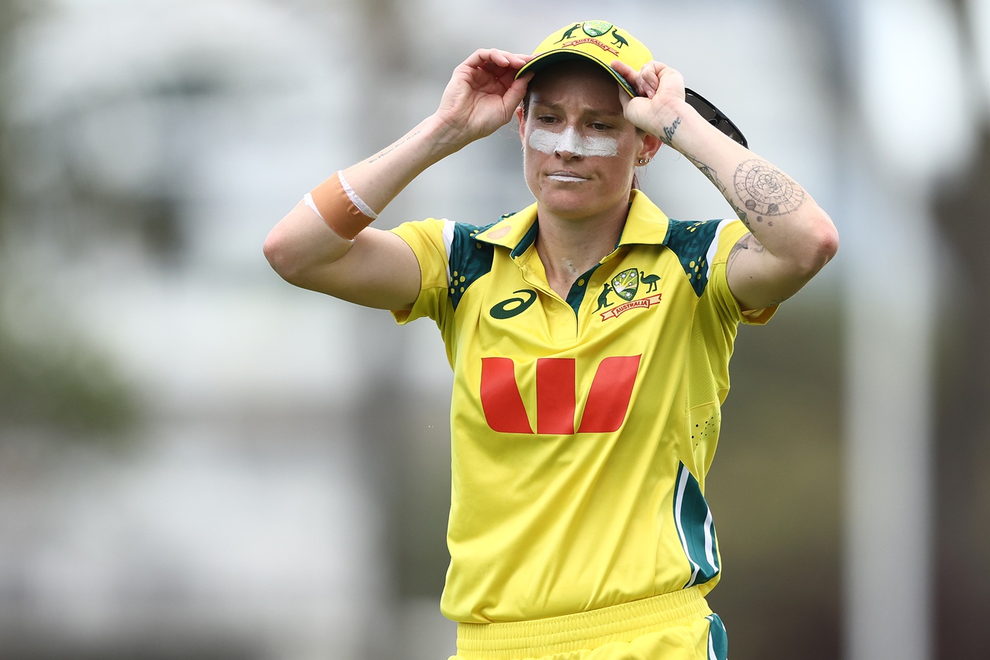Sutherland and Schutt climb to fourth and fifth in ODI bowlers' rankings