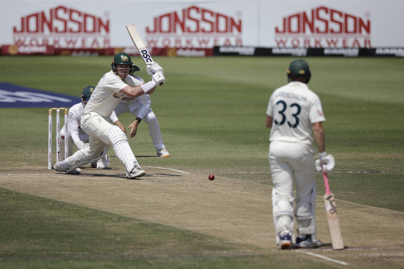 Renshaw 82 helps Australia set South Africa a target of 421