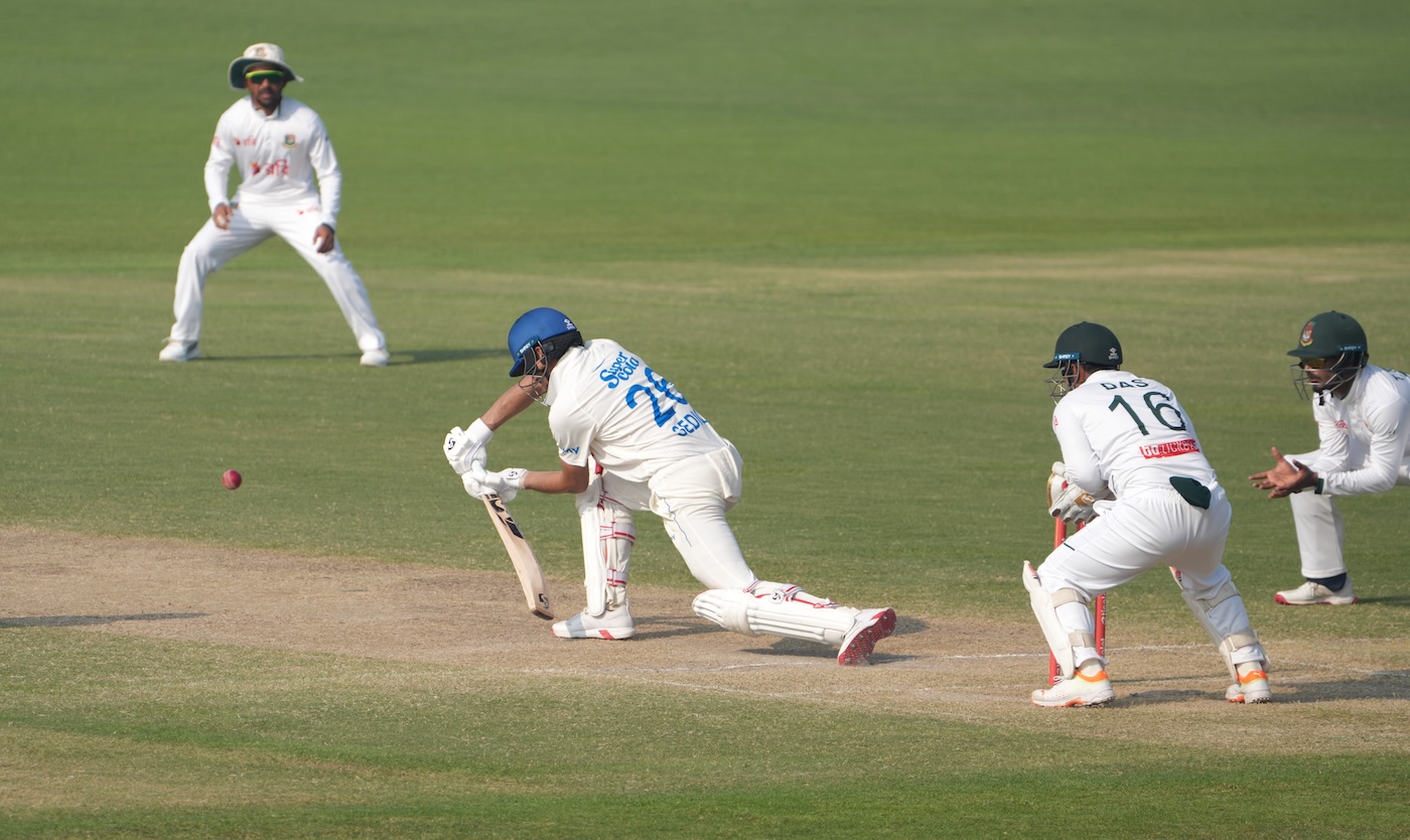 Atal's resistance frustrates Bangladesh despite Ebadot three-for