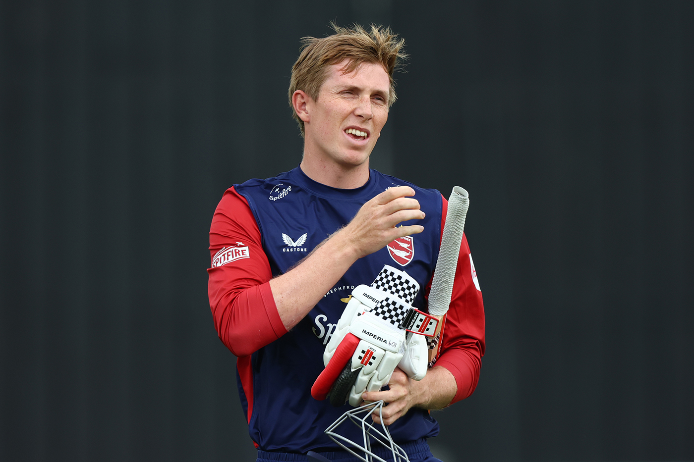 Crawley signs Kent extension after losing England contract