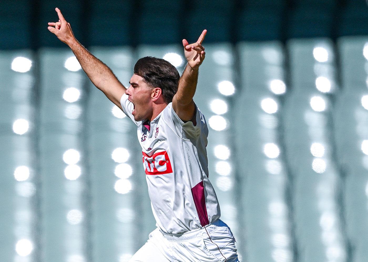 Bartlett stars to give Queensland control