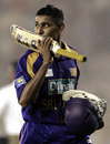Tillakaratne Dilshan celebrates leading Sri Lanka to victory, India v Sri Lanka, Ahmedabad, November 6, 2005