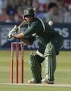 Samit Patel takes a swing as he adds 121 with David Hussey, Nottinghamshire v Northamptonshire, Twenty20 Quarter-final, Trent Bridge, July 24, 2006