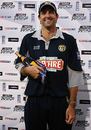 Tyron Henderson with his Man-of-the-Match award against Somerset, Somerset v Kent, Pro40, Taunton, July 26, 2006