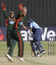 Stuart Broad appeals against Alex Gidman, Gloucestershire v Leicestershire, Pro40, Cheltenham, August 1, 2006