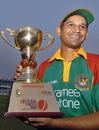 Habibul Bashar poses with the trophy after Bangladesh swept to a 5-0 win, Bangladesh v Zimbabwe, 5th ODI, Shere Bangla National Stadium, Mirpur, December 9, 2006