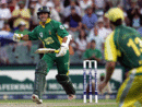 Mark Boucher hits the winning runs to complete South Africa's unbelievable, record breaking, chase, South Africa v Australia, 5th ODI, Johannesburg, March 12, 2006