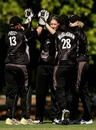 New Zealand players celebrate a wicket, Australia v New Zealand, women's Twenty20, Gardens Oval, July 19, 2007