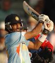 Robin Uthappa pulls Paul Collingwood to the midwicket boundary, England v India, 6th ODI, The Oval, September 5, 2007