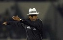 Suresh Shastri directs some spectators to move away from the sightscreen, Indian v Australia, Twenty20 International, Mumbai, October 20, 2007 