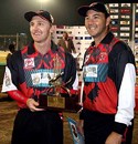 Darren Maddy poses with his Man-of-the-Match award alongside Kolkata Tigers captain Craig McMillan, Chandigarh Lions v Kolkata Tigers, Indian Cricket League, December 2, 2007