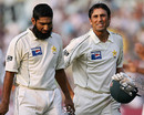 Mohammad Yousuf and Younis Khan walk off the field after the match ended in a draw, India v Pakistan, 2nd Test, Kolkata, 5th day, December 4, 2007