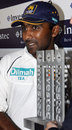 Mahela Jayawardene poses with the trophy after Sri Lanka's 1-0 series win over England, Sri Lanka v England, 3rd Test, Galle, 5th day, December 22 2007