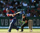 Nicky Shaw pulls hard, Australia v England, women's Twenty20, Melbourne, February 1, 2008