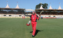 A bashful Matthew Elliott takes the applause as he leaves the field for the last time in a state match, South Australia v Tasmania, FR Cup, Adelaide, February 13, 2008