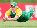 Sybrand Engelbrecht takes the winning catch, Pakistan v South Africa, 2nd semi-final, Under-19 World Cup, Kuala Lumpur, March 1, 2008 