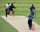 Pedro Collins just fails in his attempt to catch Chris Nash, Surrey v Sussex, Twenty20 Cup, The Oval, June 15, 2008