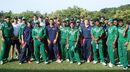 The Bangladeshis and AIS players pose for the cameras, AIS v Bangladeshis, Darwin, August 25, 2008